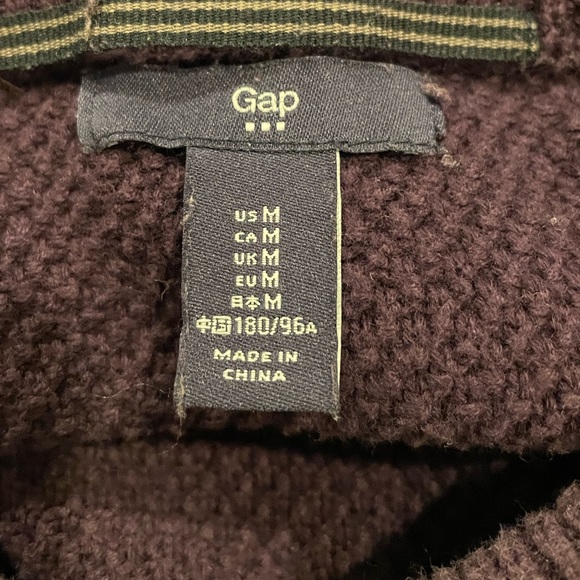 GAP M. Thick Purple Sweater - Picture 3 of 3